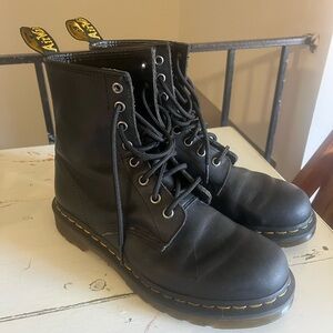 Doc Martins Black Leather Boots